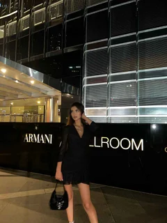 Adele escort in Parijs