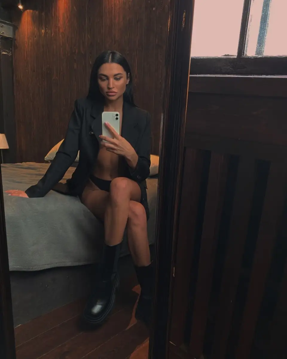 Albinolar Paris şehrinde eskort