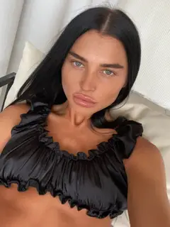 Albinolar Paris şehrinde eskort