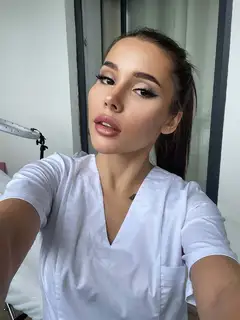 Arina escort in Paris
