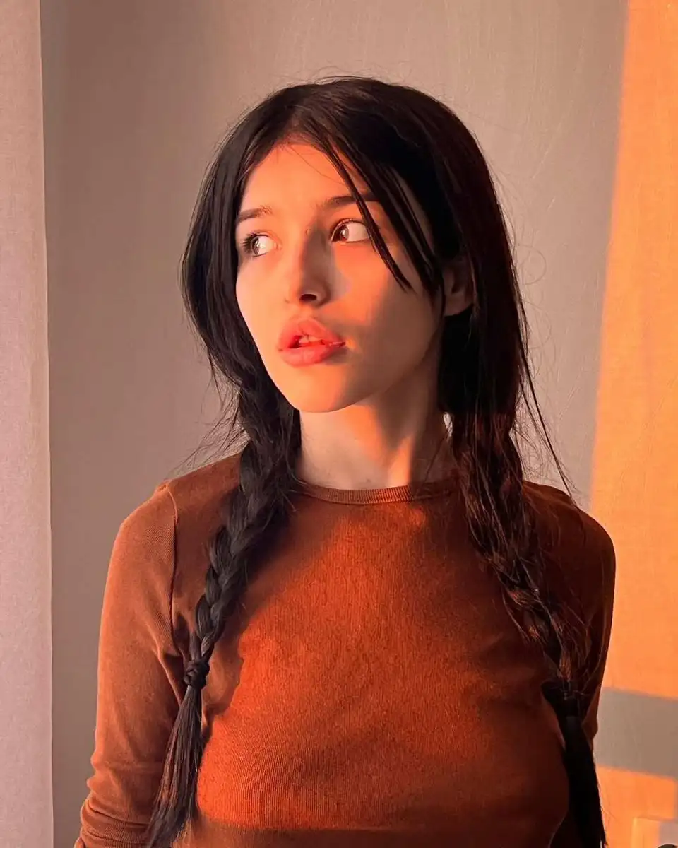 Disha escort in Paris