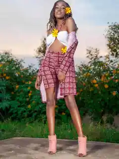 Divanah Paris şehrinde eskort