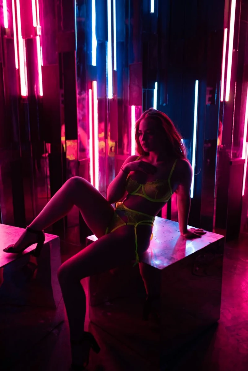 Emily escort à Paris