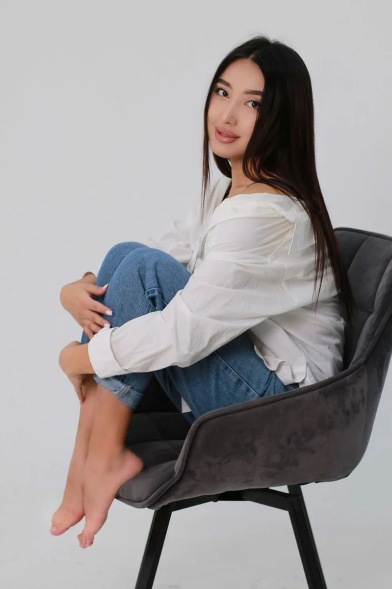 Kiera escort in Parijs