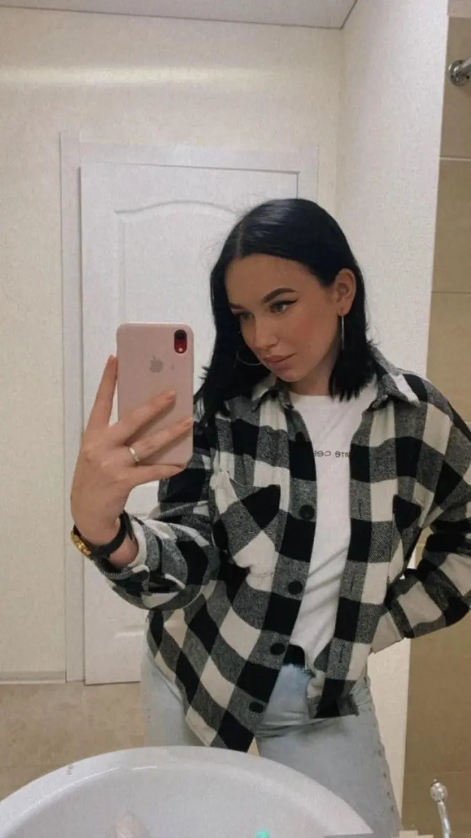 Leyla Paris şehrinde eskort