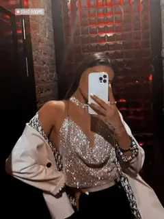 Melania escort in Paris