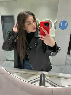 Mika escort in Paris