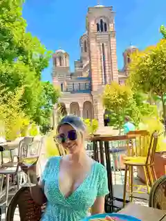 Milana Paris şehrinde eskort