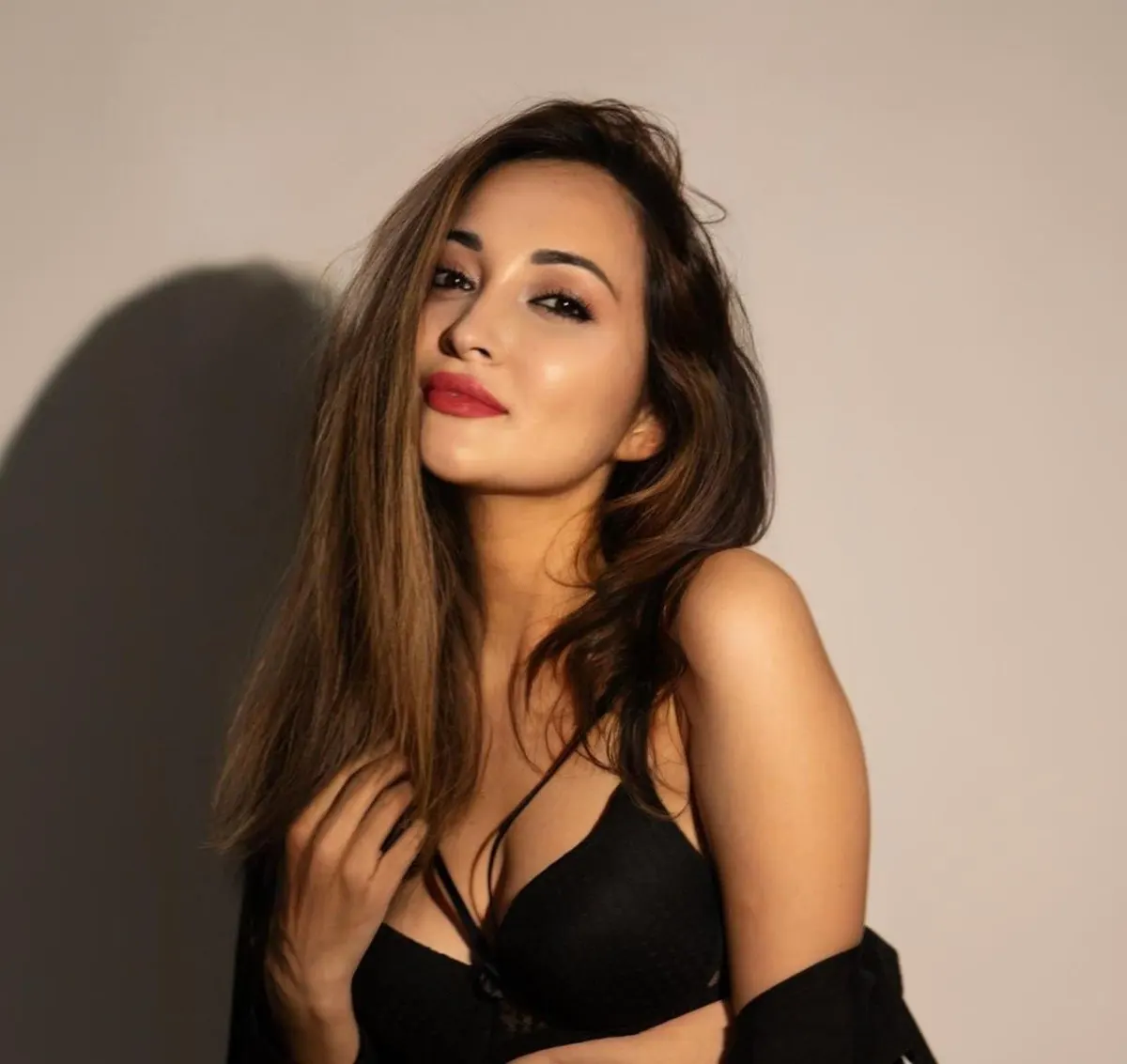 Zarina escort in Paris